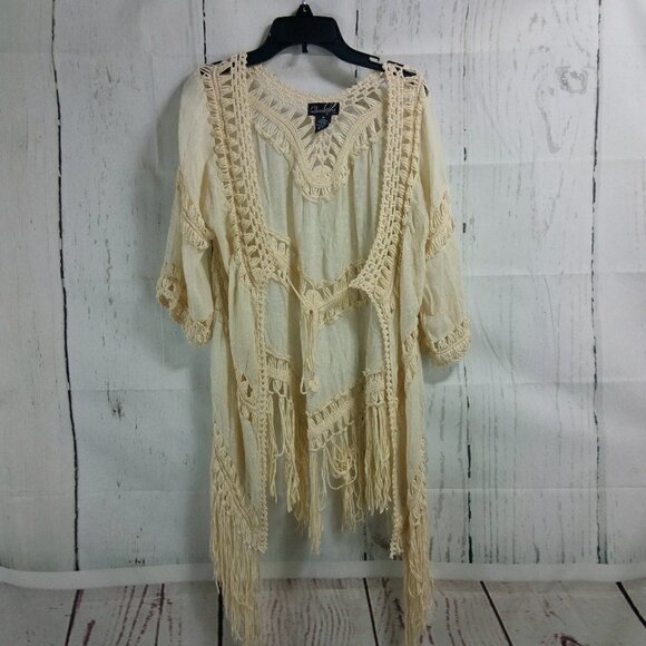 Questions Ivory Crochet Cardigan - Picture 1 of 13
